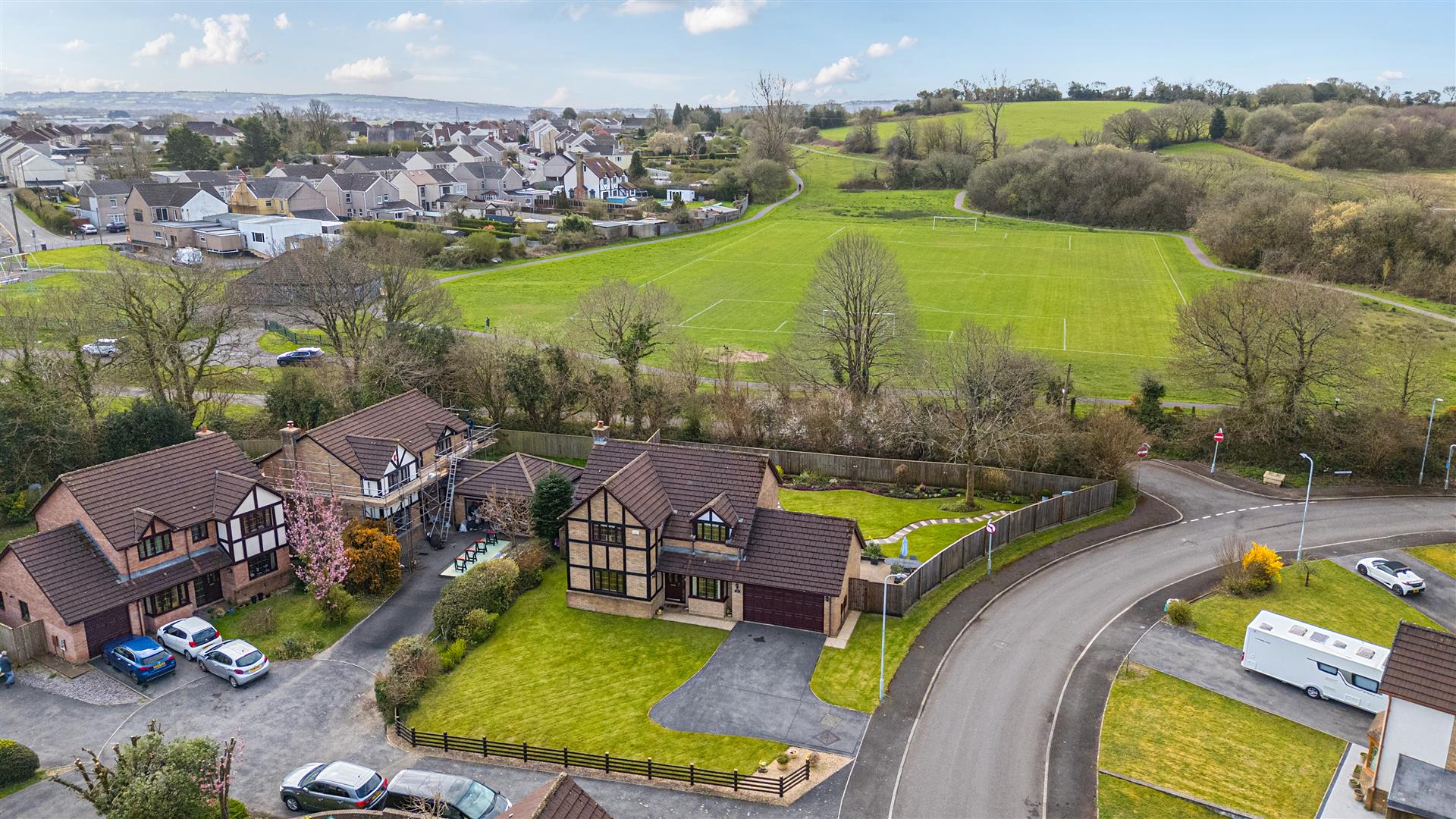 Grove Farm Road, Grovesend, Swansea, SA4 8LA